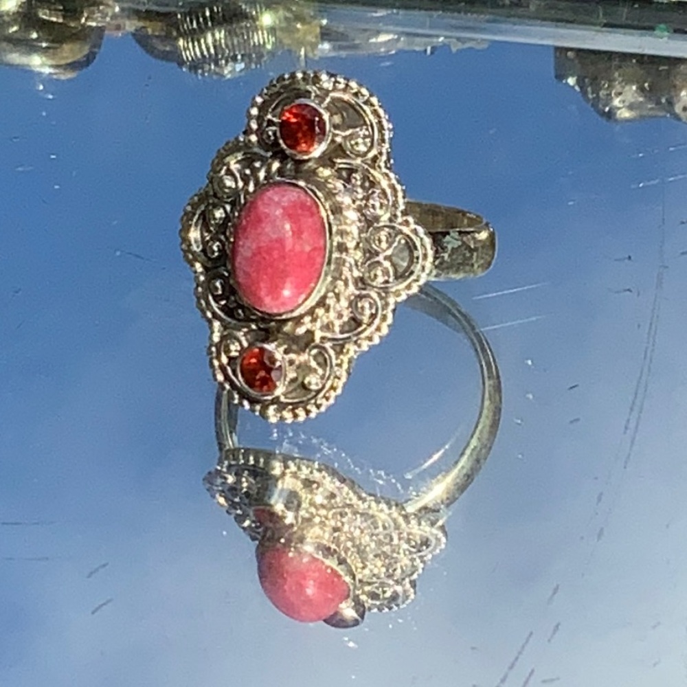 PINK THULITE & GARNET 925 STERLING SILVER RING, SIZE 7. - Picture 4 of 13
